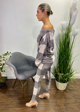 WinWin Long Sleeve Sweater Shirt and Pants Set (Cream/Grey) WTP11768